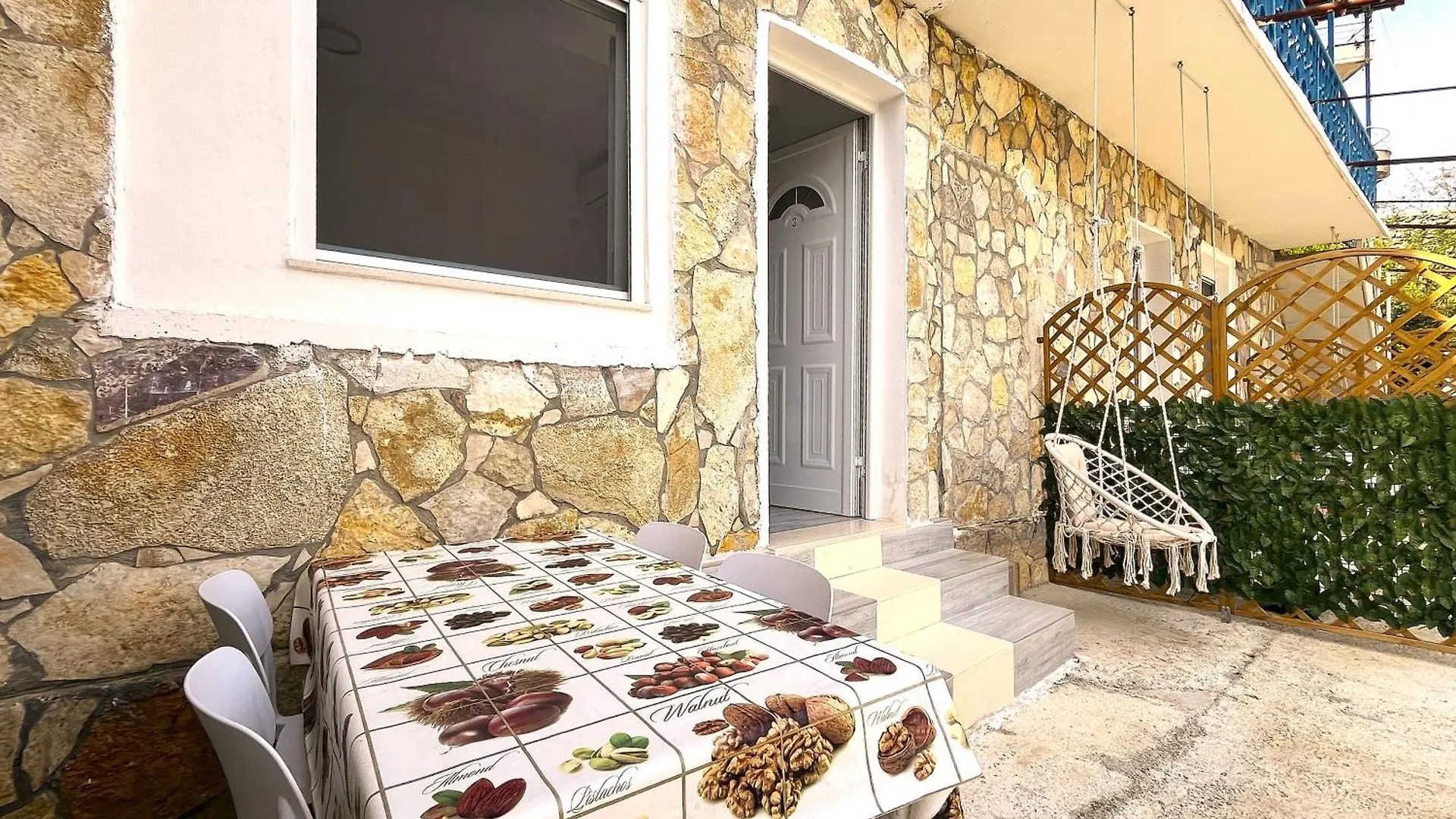 Ξενοδοχείο με διαμερίσματα Quiet Blue Guesthouse Vlorë Αλβανία