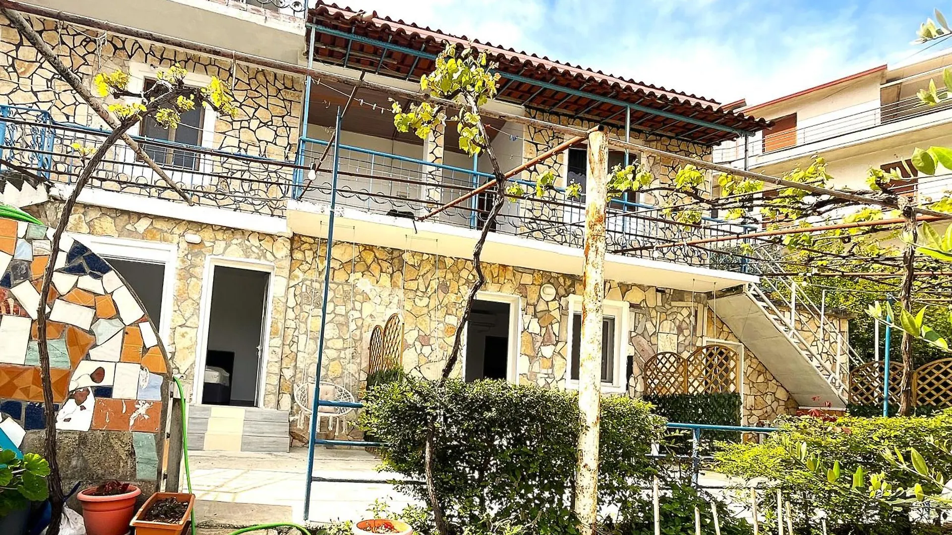 Ξενοδοχείο με διαμερίσματα Quiet Blue Guesthouse Vlorë