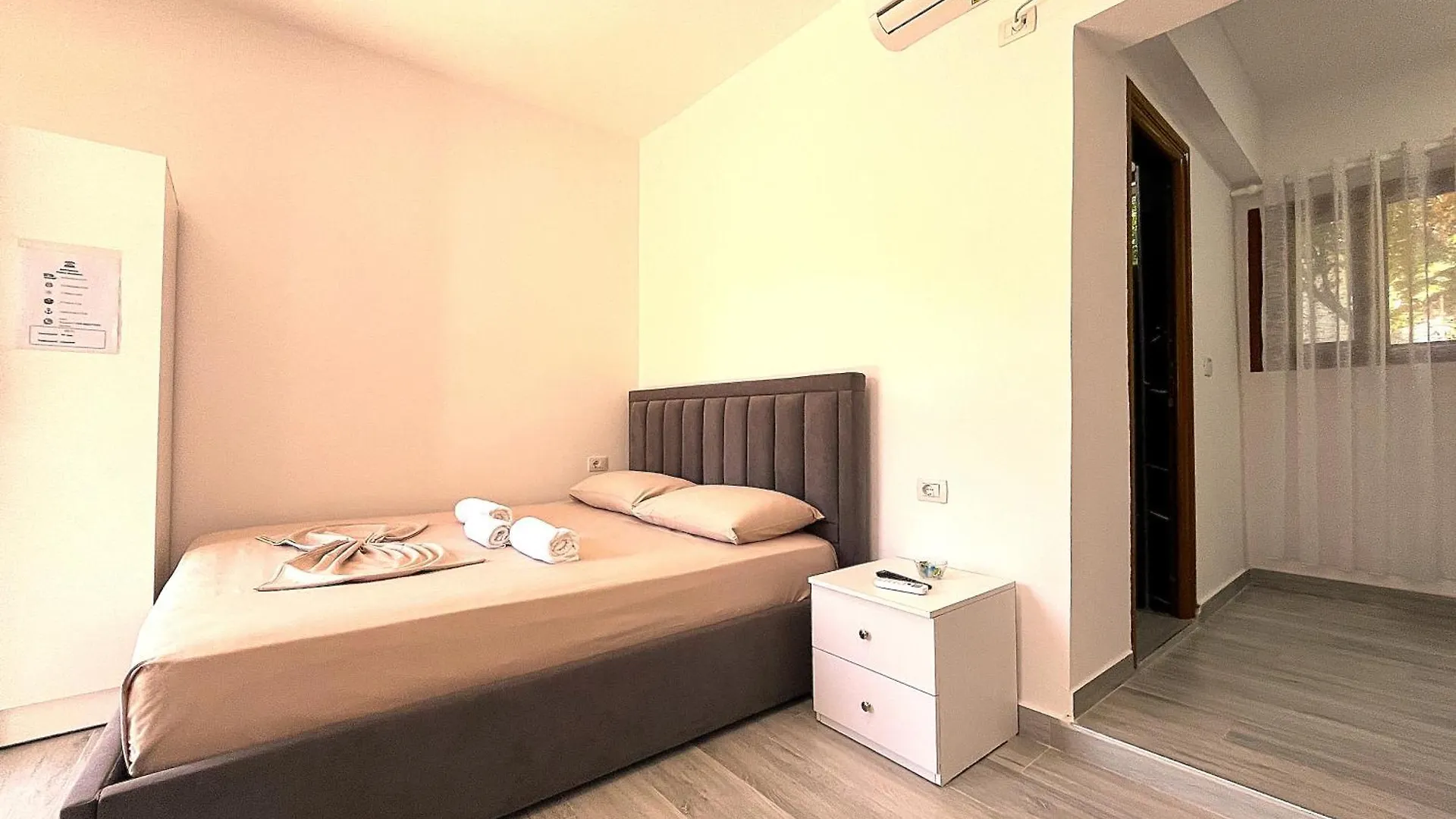 Quiet Blue Guesthouse Vlorë